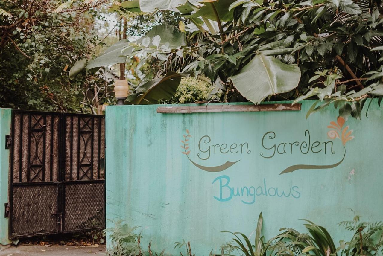 Green Garden Hotell Bang Rak Beach  Exteriör bild